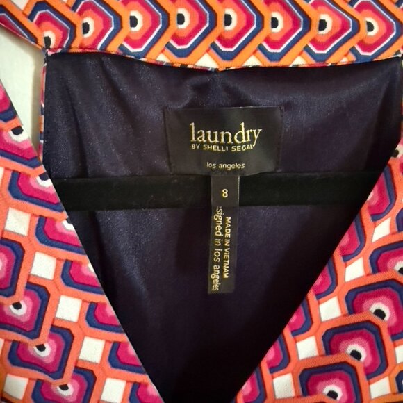 Geometric twist-front dress - Picture 3 of 3